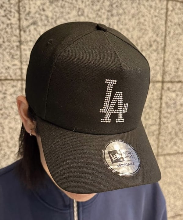 配島 孝明さんの「BEAMS WOMEN｜【別注】Champion / ジップ ジャケット」を使ったコーディネート