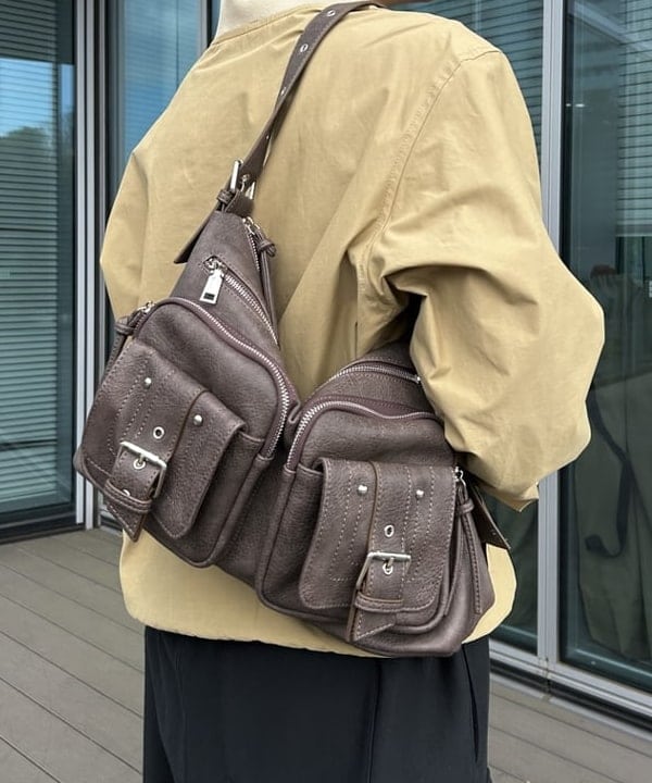 Hazukiさんの「BEAMS WOMEN｜【別注】Champion / スウェット カーゴショーツ」を使ったコーディネート