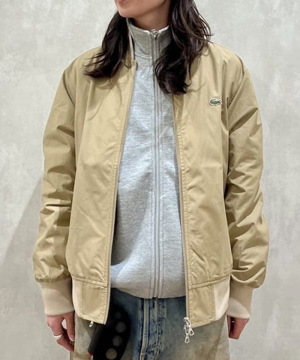 トラ吉さんの「BEAMS WOMEN｜【別注】LACOSTE / スタジアムジャンパー」を使ったコーディネート