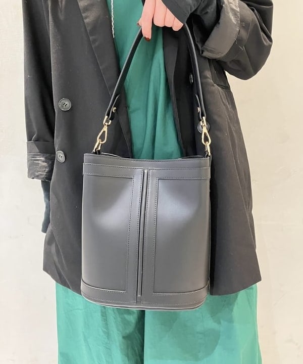 CHIHIROさんの「BEAMS WOMEN｜【別注】ne Quittez pas / ポプリン バルーン ワンピース」を使ったコーディネート