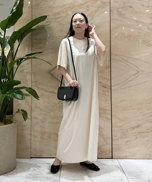 関 桂子さんの「BEAMS WOMEN｜グロス Tドレス .M」を使ったコーディネート