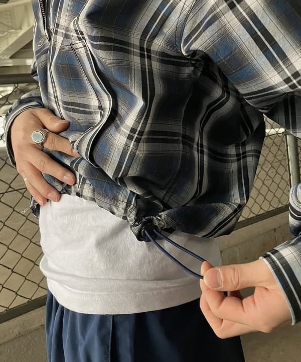 タマイユウトさんの「BEAMS WOMEN｜ショート チェック ブルゾン」を使ったコーディネート