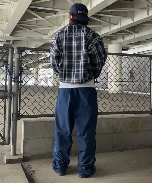 タマイユウトさんの「BEAMS WOMEN｜ショート チェック ブルゾン」を使ったコーディネート