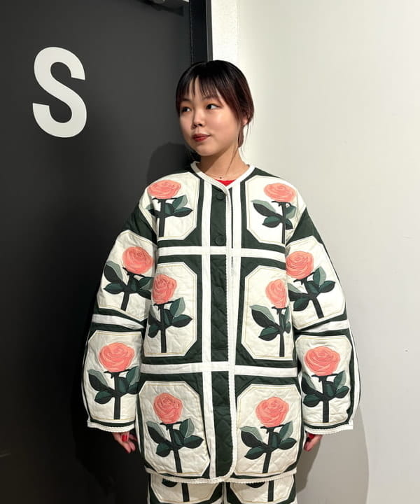 sakuraさんの「BEAMS WOMEN｜ストレッチレース クルーネック Tシャツ」を使ったコーディネート