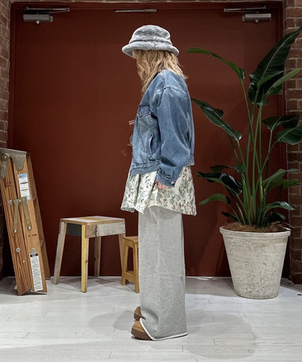 竹村 澄玲さんの「BEAMS WOMEN｜LEVI’S(R) / 90S トラッカージャケット」を使ったコーディネート