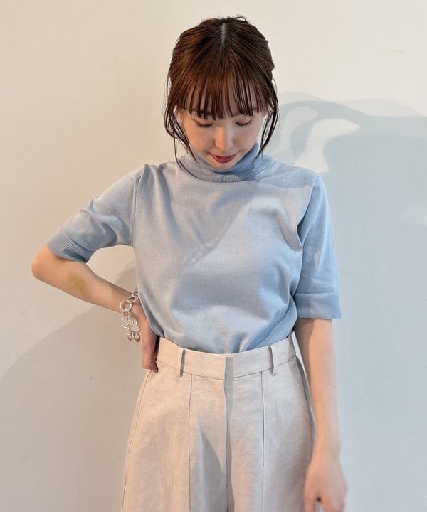 makita mikaさんの「BEAMS WOMEN｜VIOLAd’ORO / ナイロン ボディーバッグ」を使ったコーディネート