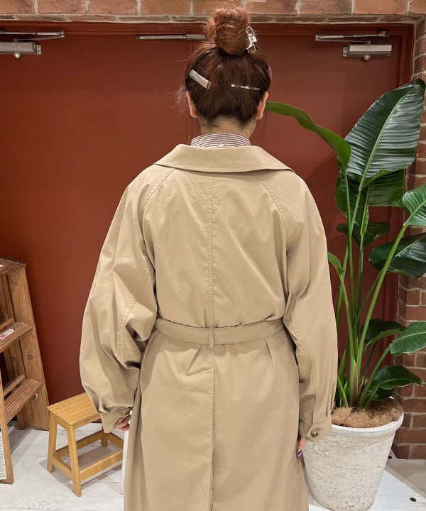 エノモト アミさんの「BEAMS WOMEN｜ソロテックス バルマカン コート」を使ったコーディネート