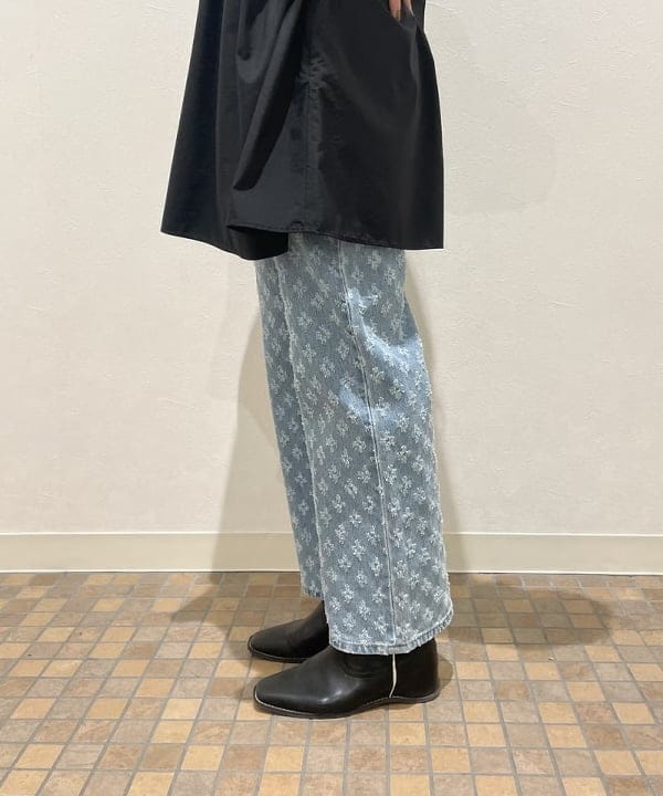 田中 里実さんの「BEAMS WOMEN｜タフタ ギャザー ヨーク ミニ ワンピース」を使ったコーディネート