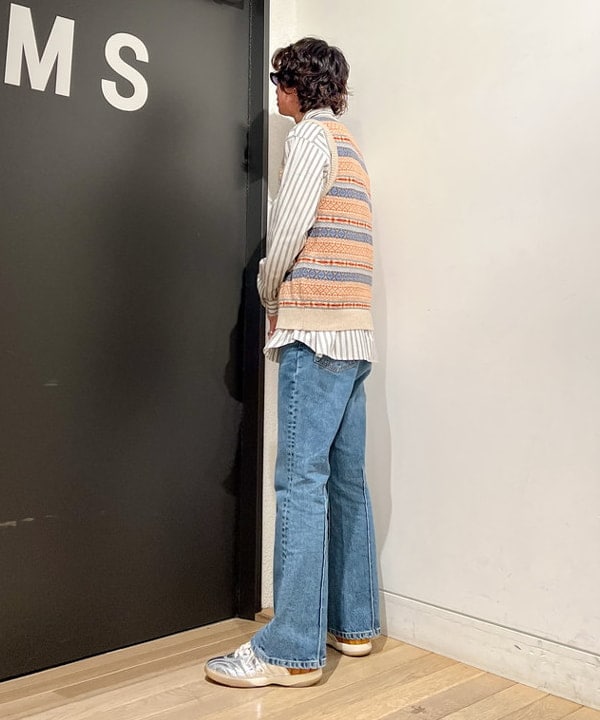 関澤 佑樹さんの「BEAMS WOMEN｜【別注】LACOSTE / ストライプ ロングスリーブシャツ」を使ったコーディネート