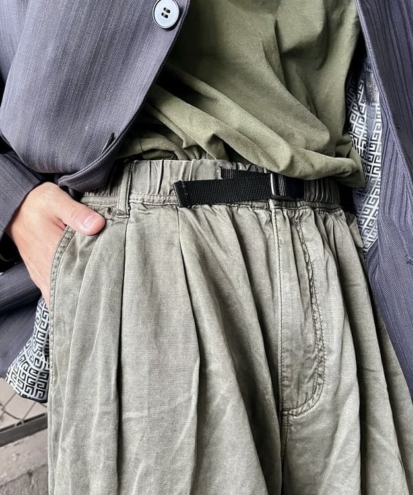 槙山 賢斗さんの「BEAMS WOMEN｜バルーン イージー パンツ」を使ったコーディネート