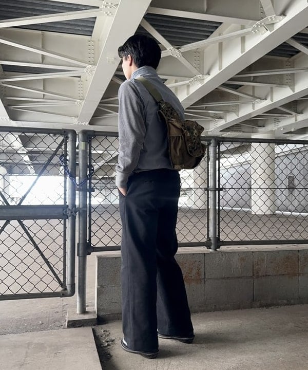 川崎 駿希さんの「BEAMS WOMEN｜撥水 ライトウェイト フーデッド ベスト」を使ったコーディネート