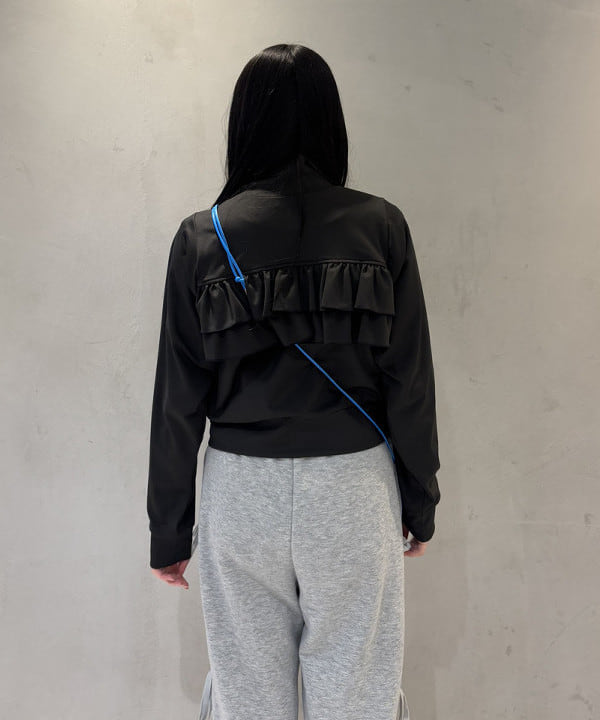 松田 陽茉莉さんの「BEAMS WOMEN｜フリル ハイネック ジップ ジャケット」を使ったコーディネート