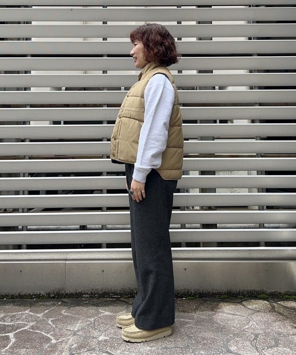 まつむさんの「BEAMS WOMEN｜【別注】GOOD ROCK SPEED / カレッジ クルー スウェット」を使ったコーディネート