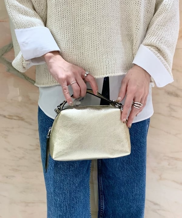 AONO SHIKAMAさんの「BEAMS WOMEN｜▲レギュラー カラー シャツ」を使ったコーディネート