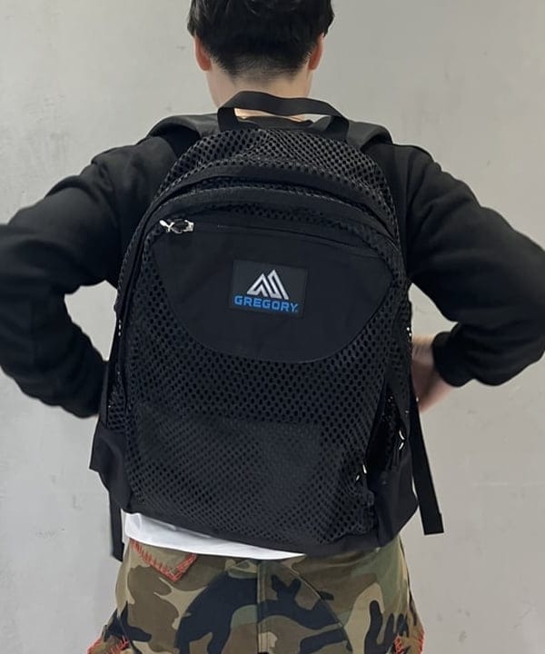 赤羽 花さんの「BEAMS WOMEN｜【別注】GREGORY / メッシュ DITCH DAY」を使ったコーディネート