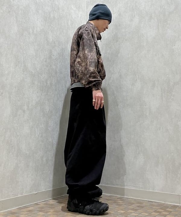 西村 光平さんの「BEAMS WOMEN｜総柄 ウェイディングブルゾン」を使ったコーディネート