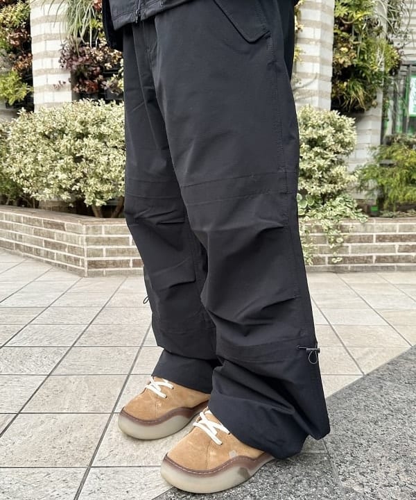 吉田 洸輝さんの「BEAMS WOMEN｜撥水 ライトウェイト フーデッド ベスト」を使ったコーディネート