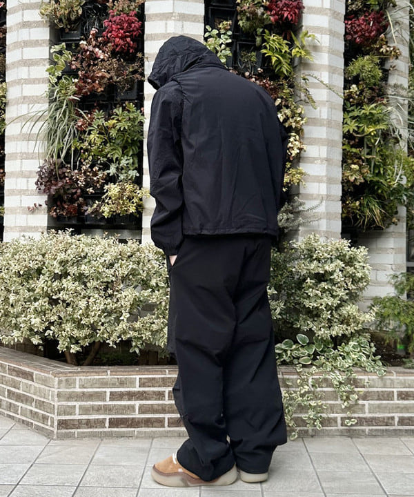 吉田 洸輝さんの「BEAMS WOMEN｜撥水 ライトウェイト フーデッド ベスト」を使ったコーディネート