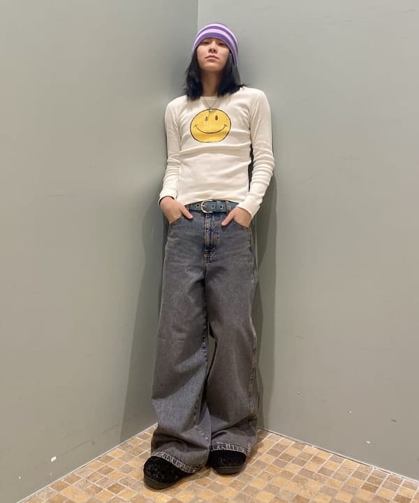 はるひむさんの「BEAMS WOMEN｜【別注】athletic wear MASON / スマイル ロングスリーブT」を使ったコーディネート