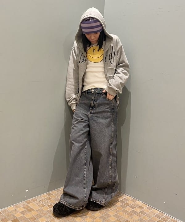 はるひむさんの「BEAMS WOMEN｜【別注】athletic wear MASON / スマイル ロングスリーブT」を使ったコーディネート