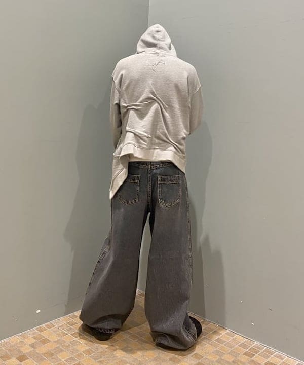 はるひむさんの「BEAMS WOMEN｜【別注】athletic wear MASON / スマイル ロングスリーブT」を使ったコーディネート