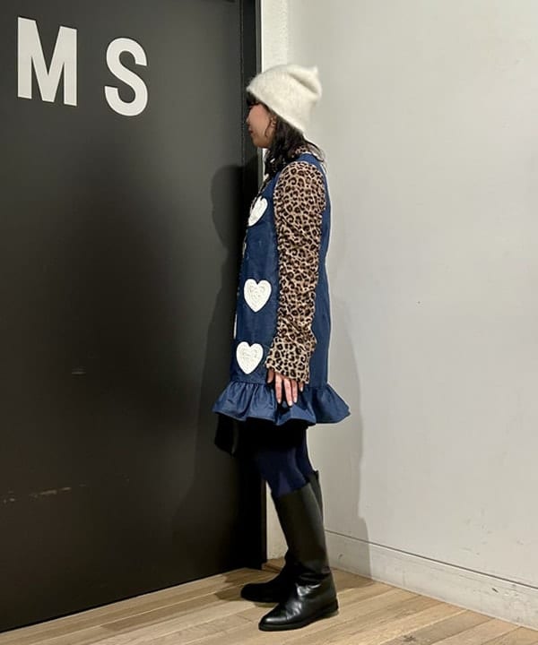 早川 萌子さんの「BEAMS WOMEN｜レオパードシャーリング ブラウス」を使ったコーディネート