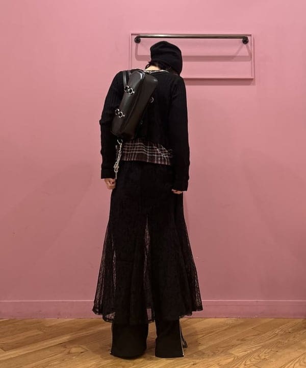 リズさんの「BEAMS WOMEN｜Ray BEAMS / ペーパー クリップ チェーン ネックレス」を使ったコーディネート