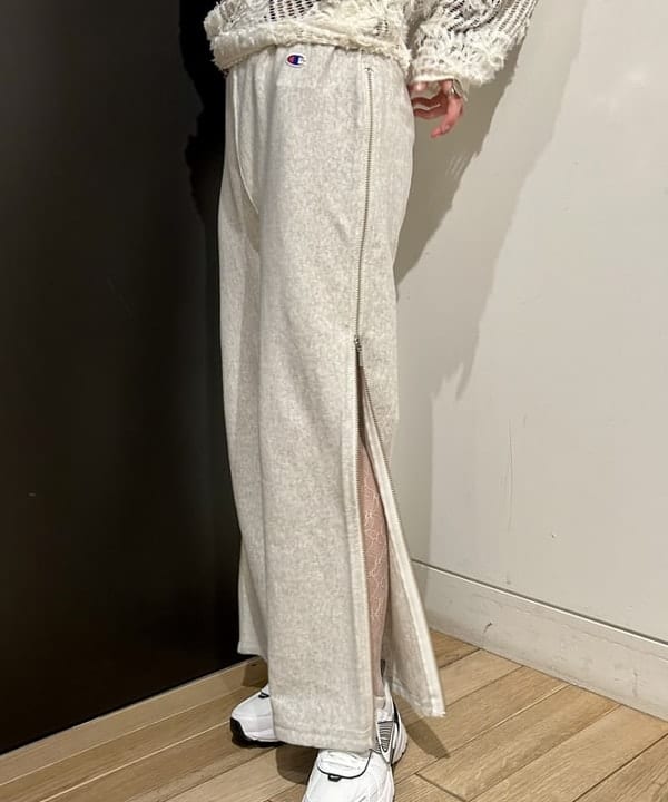 早川 萌子さんの「BEAMS WOMEN｜メッシュ テープ シシュウ トップス」を使ったコーディネート