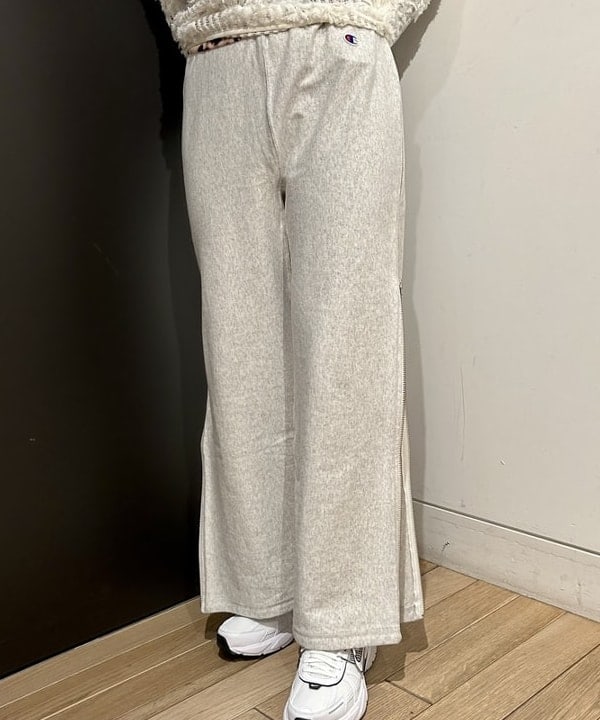 早川 萌子さんの「BEAMS WOMEN｜メッシュ テープ シシュウ トップス」を使ったコーディネート