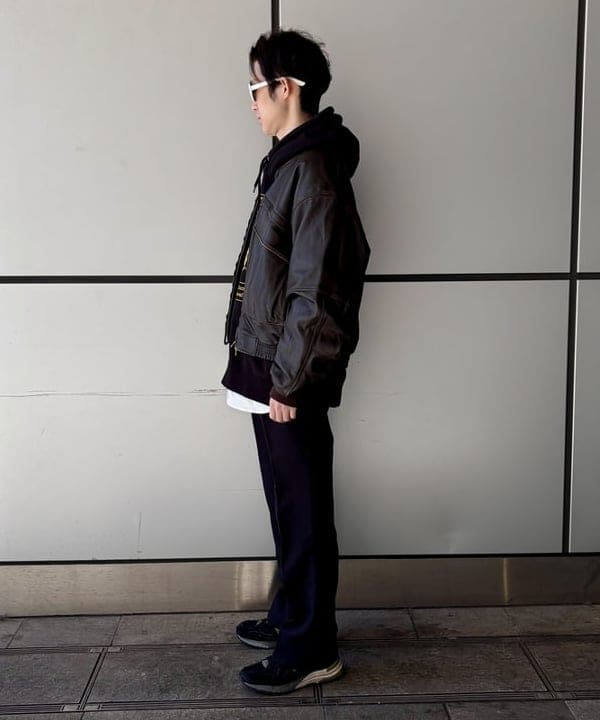 うえきんぐさんの「ユーズド加工 レザー ショートブルゾン」を使ったコーディネート