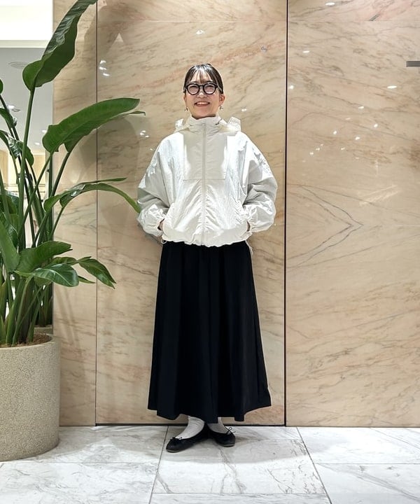 西村 章代さんの「BEAMS WOMEN｜AK+1 / ミニリップストップ フード ブルゾン」を使ったコーディネート