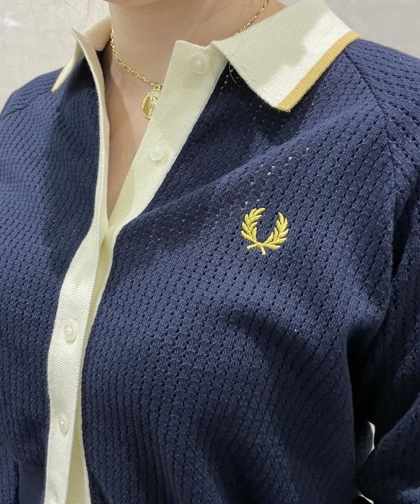田中 里実さんの「BEAMS WOMEN｜【別注】FRED PERRY / KNITTED CARDIGAN」を使ったコーディネート