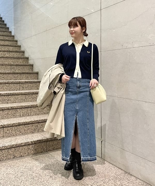 田中 里実さんの「BEAMS WOMEN｜【別注】FRED PERRY / KNITTED CARDIGAN」を使ったコーディネート