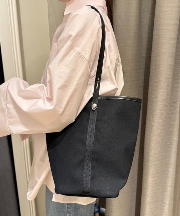 YUIさんの「BEAMS WOMEN｜AK+1 / ワイドカフス シャツ」を使ったコーディネート