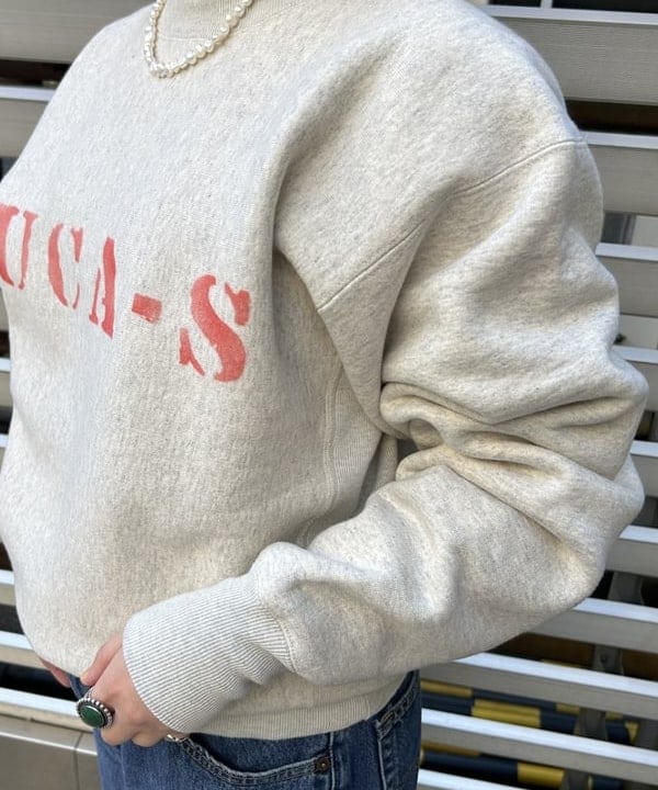 まつむさんの「BEAMS WOMEN｜Champion / ロゴ リバースウィーブ(R) クルーネック スウェットシャツ」を使ったコーディネート