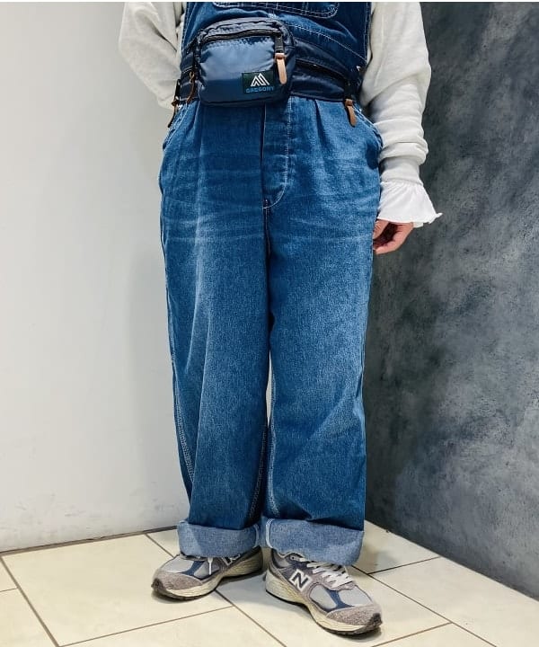 佐藤 歩さんの「BEAMS WOMEN｜GREGORY / 別注 VINTAGE HIP MATE NAVY」を使ったコーディネート