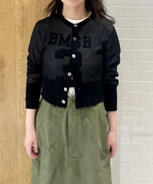 笠井 祐希さんの「BEAMS WOMEN｜ソロテックス ベイカー スカート」を使ったコーディネート