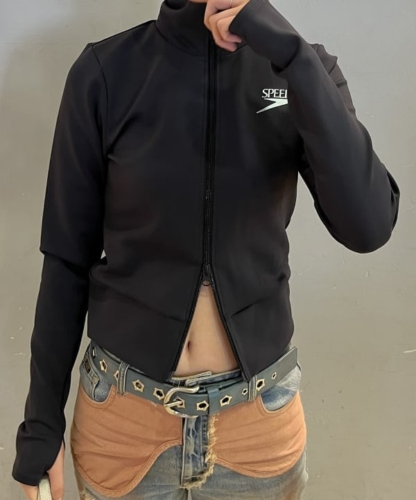 イトウミサキさんの「BEAMS WOMEN｜【別注】YAHKI × HYPNOTIZE / Landscape Bag」を使ったコーディネート