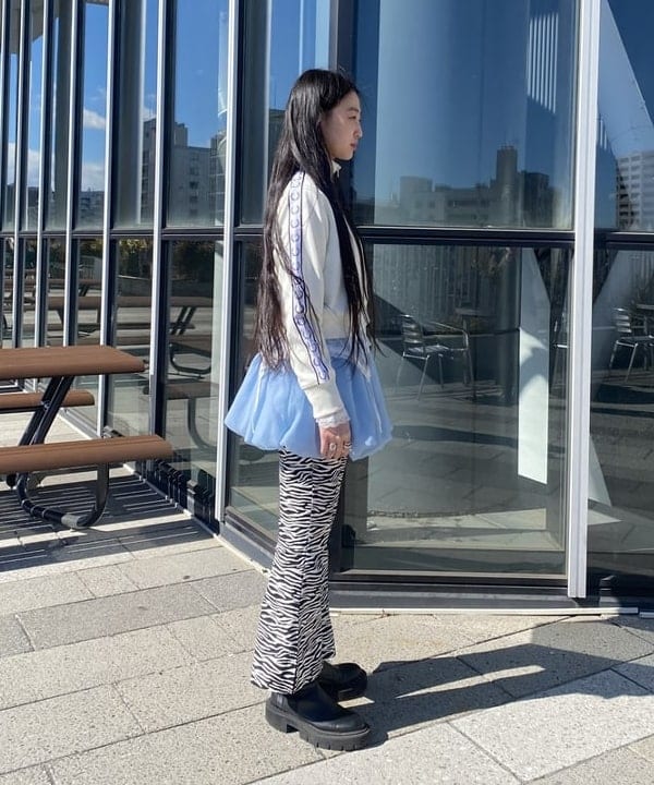 ayaさんの「BEAMS WOMEN｜レース キリカエ ベルスリーブ ブラウス」を使ったコーディネート