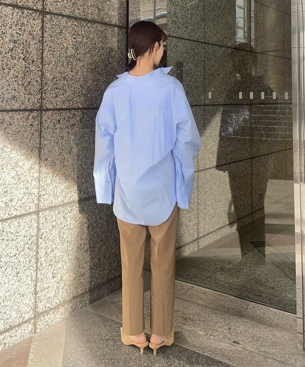 多田 日奈子さんの「BEAMS WOMEN｜AK+1 / ストレッチ パンツ」を使ったコーディネート