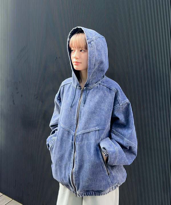 Hazukiさんの「BEAMS WOMEN｜5ポケット クウォーターレングス ワイドデニム」を使ったコーディネート