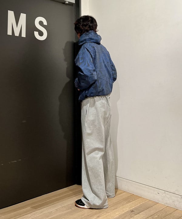 関澤 佑樹さんの「BEAMS WOMEN｜【別注】Champion / リバースウィーブ（R）ワイドパンツ」を使ったコーディネート