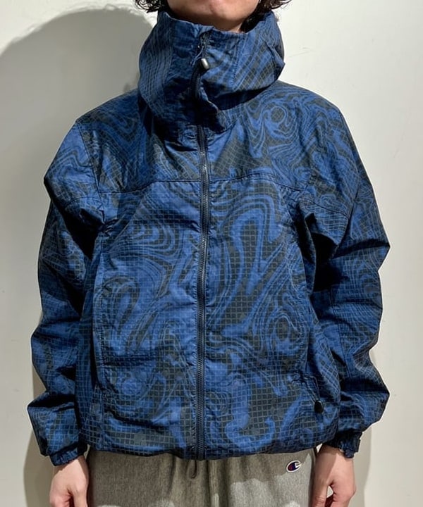 関澤 佑樹さんの「BEAMS WOMEN｜【別注】Champion / リバースウィーブ（R）ワイドパンツ」を使ったコーディネート