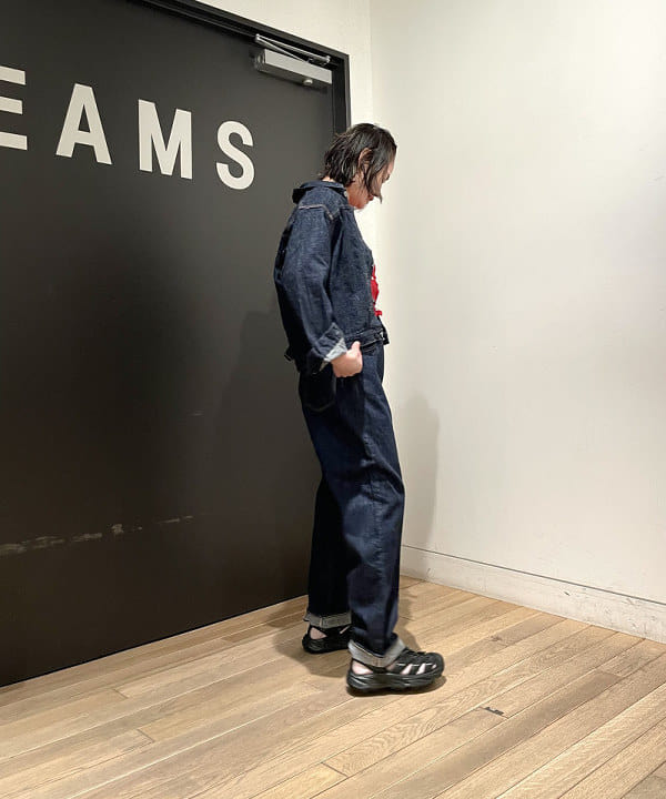 鈴木 亜美さんの「BEAMS WOMEN｜orSlow / 別注 Monroe Pants Special」を使ったコーディネート