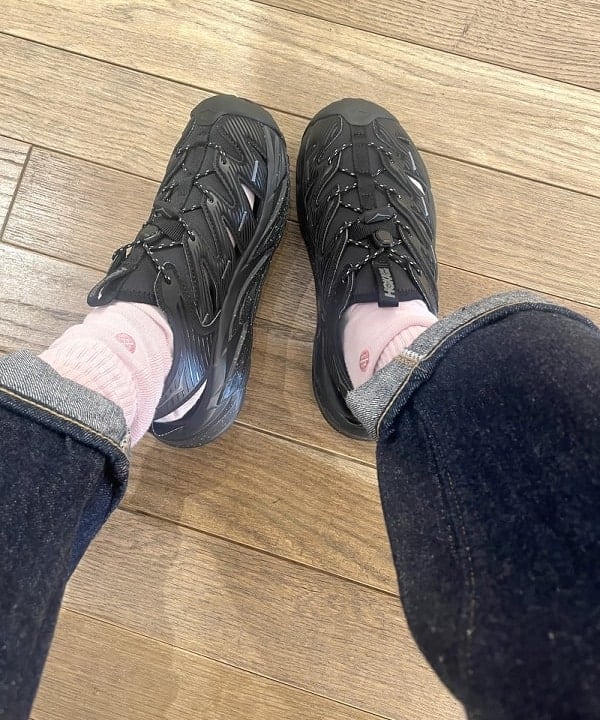 鈴木 亜美さんの「BEAMS WOMEN｜orSlow / 別注 Monroe Pants Special」を使ったコーディネート