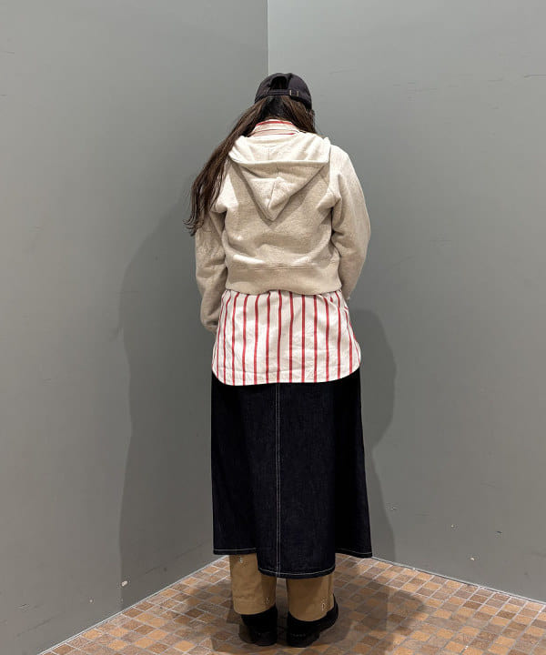 サイトウ　トモミさんの「BEAMS WOMEN｜ラップ プリーツ スカート」を使ったコーディネート