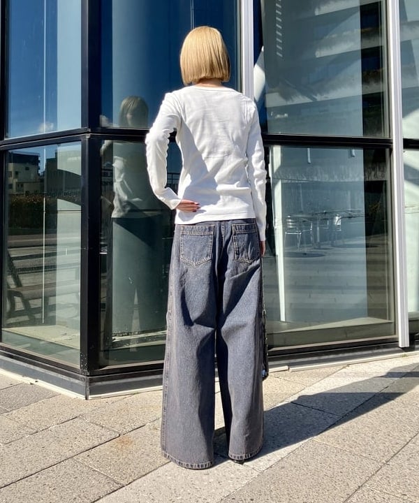 むりょさんの「BEAMS WOMEN｜オーバーダイ デニム パンツ」を使ったコーディネート