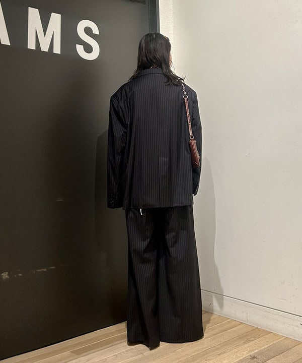 早川 萌子さんの「BEAMS WOMEN｜4ボタン ダブル オーバーサイズ ジャケット」を使ったコーディネート