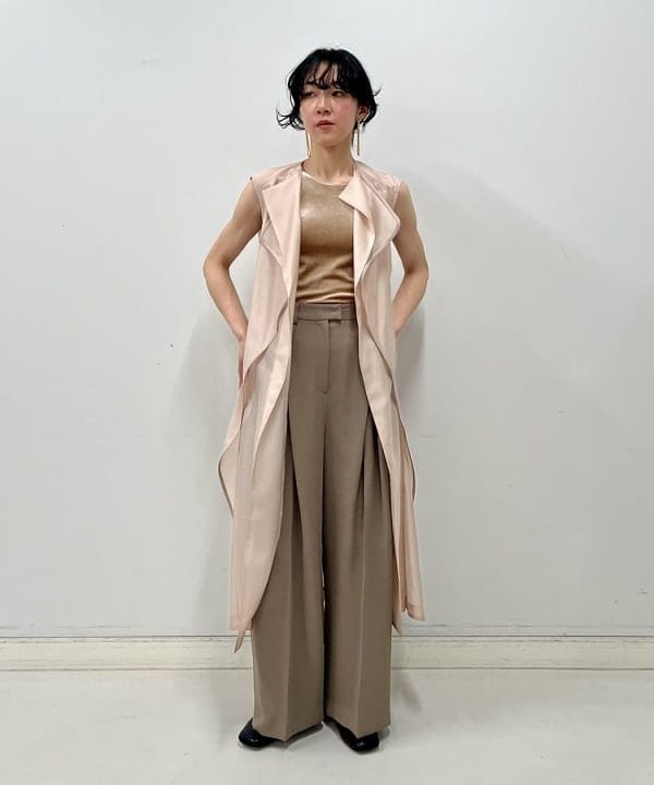 kigoさんの「BEAMS WOMEN｜RBS / ベロア カップ付きタンクトップ」を使ったコーディネート