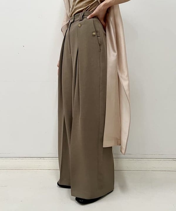 kigoさんの「BEAMS WOMEN｜RBS / ベロア カップ付きタンクトップ」を使ったコーディネート